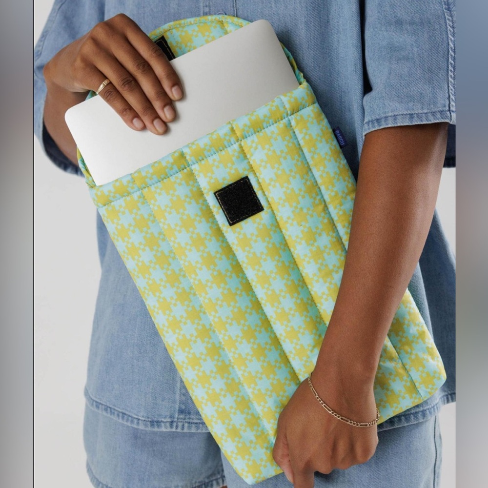 Baggu Mint Pixel Gingham Puffy Laptop Sleeve